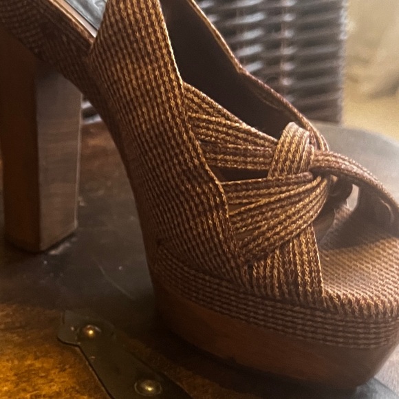 Marni Brown Textured Platform Sandals - Picture 5 of 9